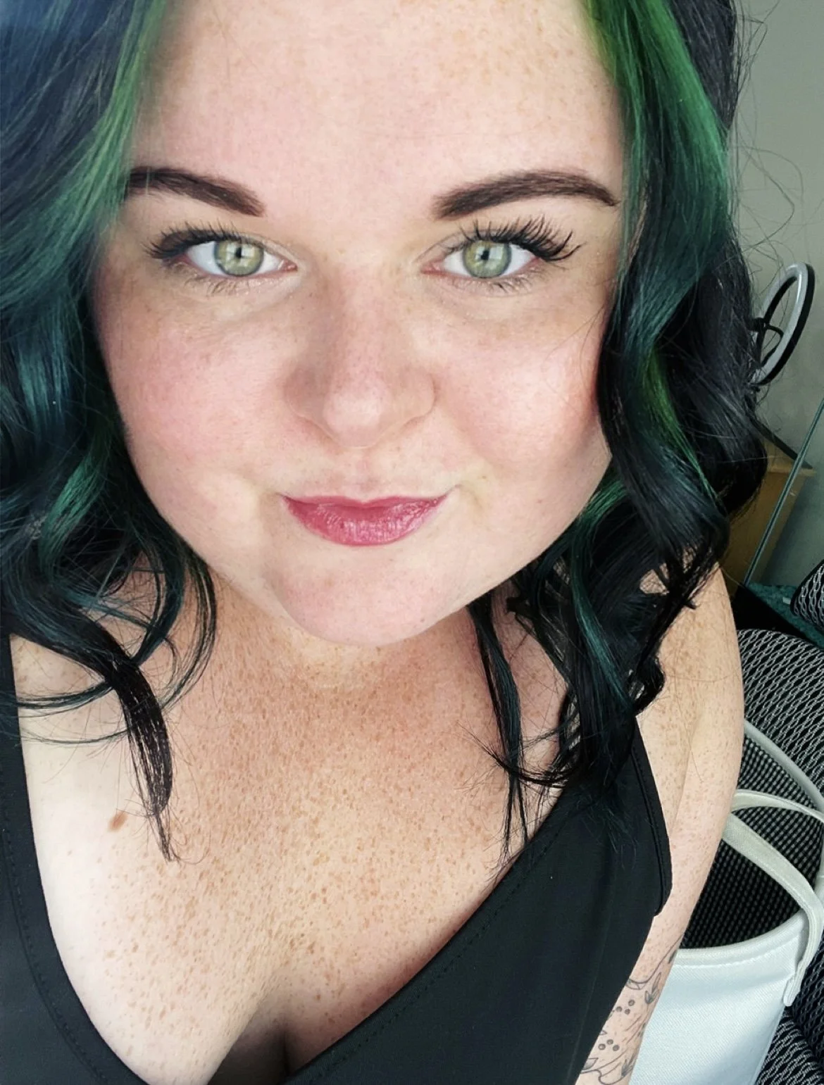 Kayleigh from KSS Design, graphic designer and artist